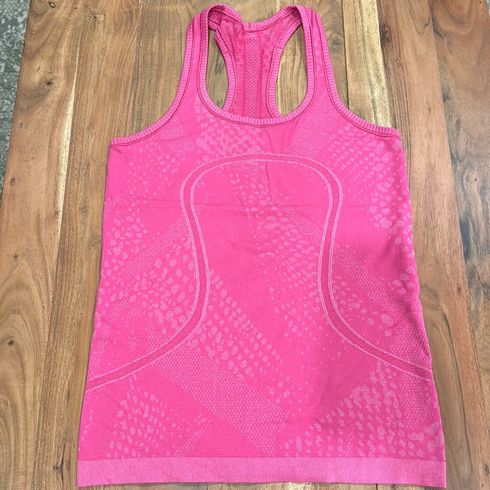Lululemon Swiftly Tech Tank
